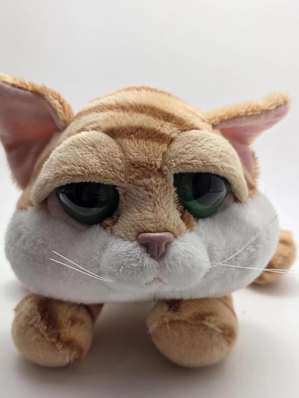 Russ Berrie Peepers “Chilie” the Orange Tabby Cat Laying Down Big Eyes (8 inch)